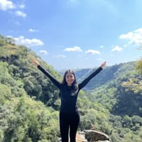 Aventura entre paredes de roca